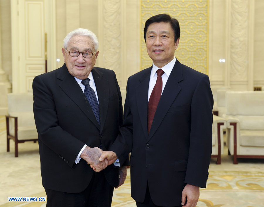 Des responsables chinois rencontrent l'ancien secrétaire d'Etat américain Henry Kissinger