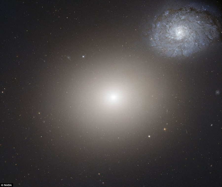 Photos de galaxies réalisées par le télescope Hubble (13)
