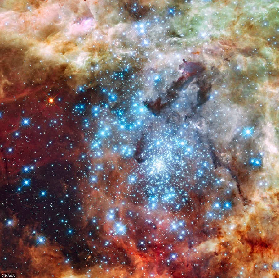 Photos de galaxies réalisées par le télescope Hubble (6)