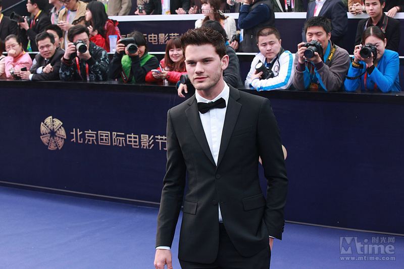 Le héros du film Great Expectations Jeremy Irvine