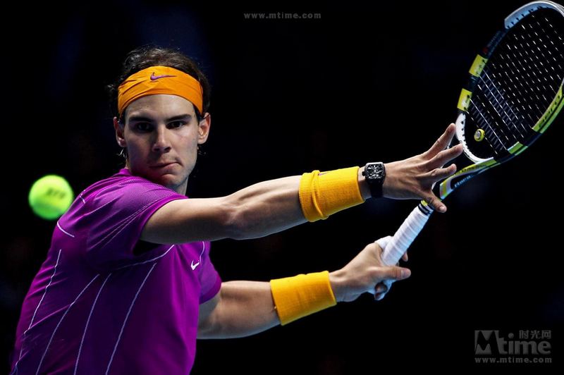 N°10 Rafael Nadal, le joueur de tennis espagnol, ocupant le 47e rang du classement de Forbes. 