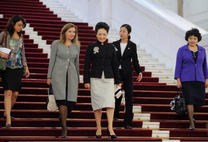 Première dame de Chine VS première dame de France (5)