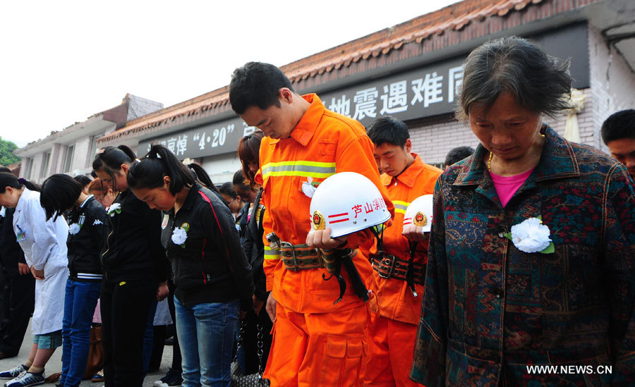 Séisme de Lushan : Deuil en hommage aux victimes du séisme