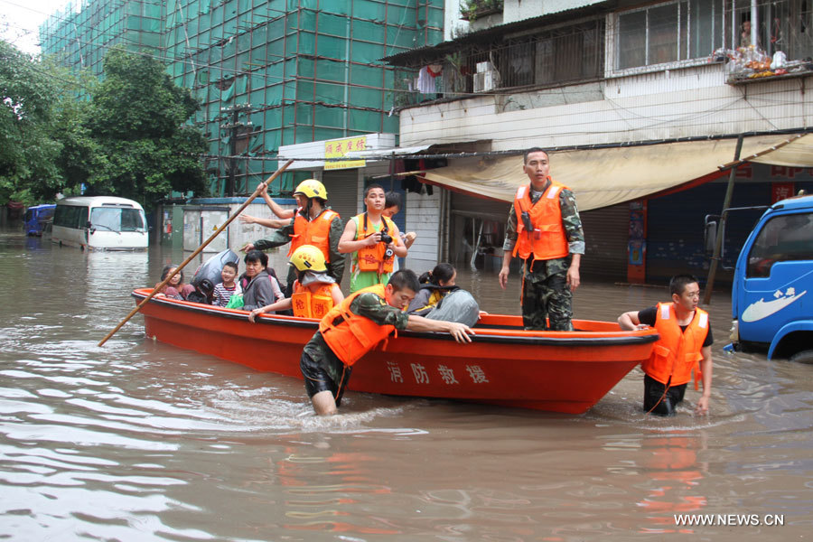 Chine: de fortes chutes de pluie tuent six personnes au Guangxi 