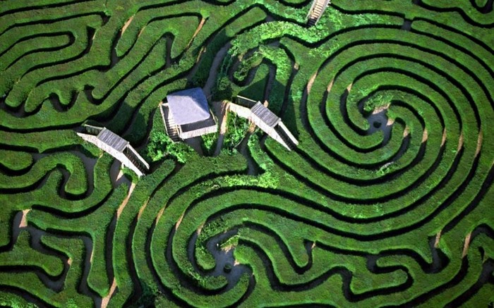 Le village du labyrinthe