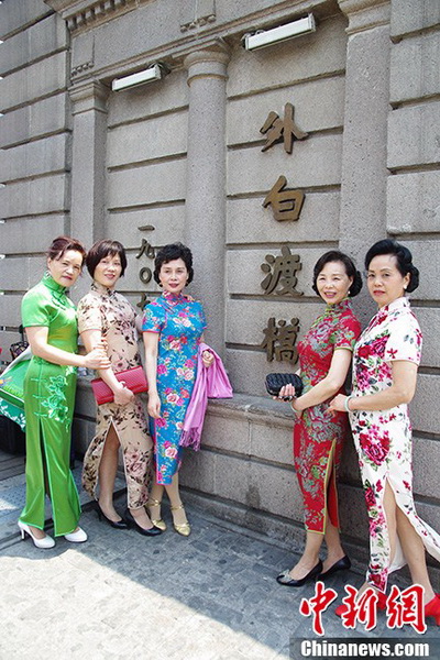 Tout le charme du Qipao dans les rues de Shanghai (4)
