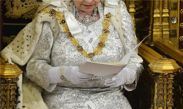 La Reine Elizabeth du Royaume-Uni prononce son discours à la Chambre des Lords, lors de la cérémonie d'ouverture du Parlement au Palais de Westminster à Londres, le 8 mai 2013. [Photo / agences]