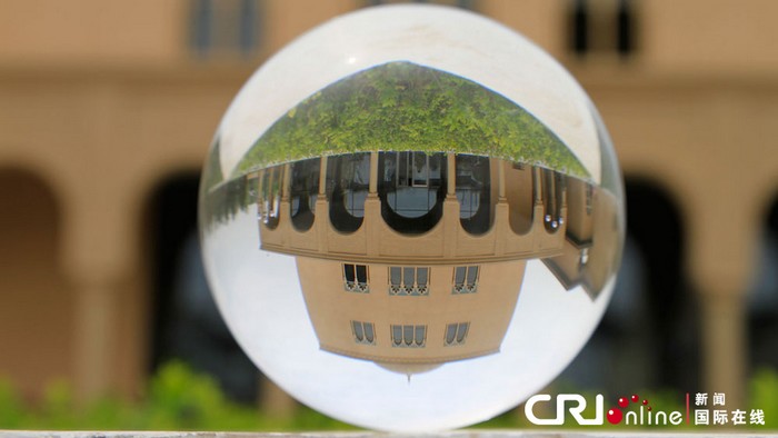 Une boule de cristal pour découvrir la Foire internationale du jardinage de Beijing (6)