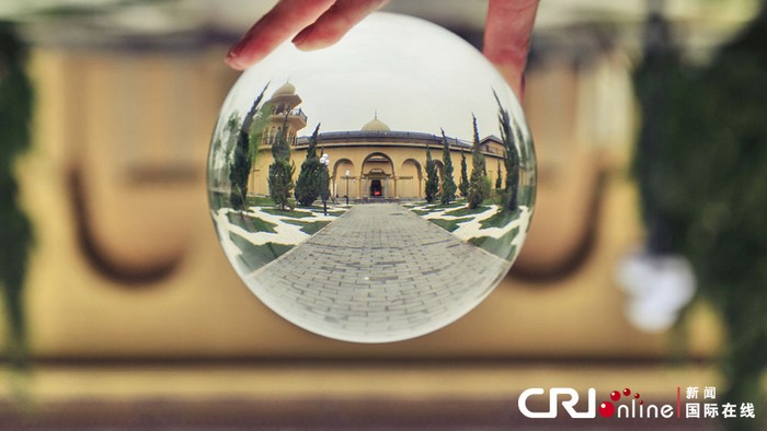 Une boule de cristal pour découvrir la Foire internationale du jardinage de Beijing (2)