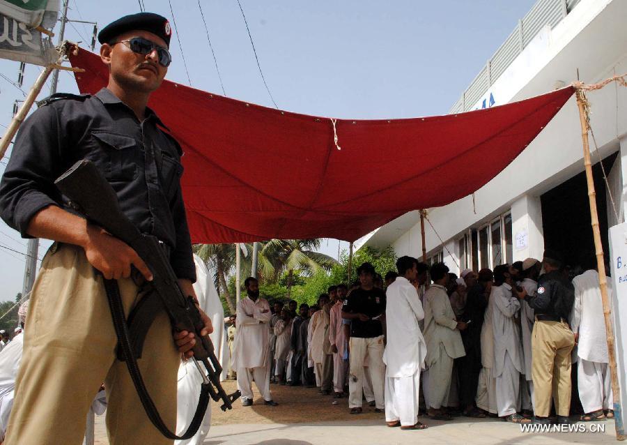 Reprise d'élections après une fraude électorale au Pakistan
