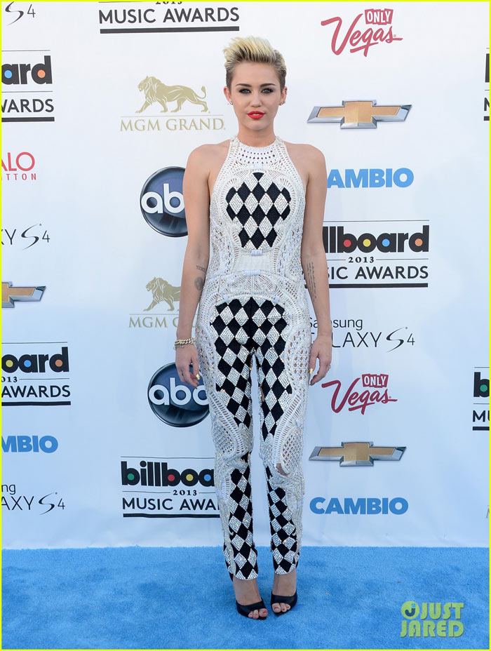 Tapis rouge des Billboard Music Awards 2013 (12)