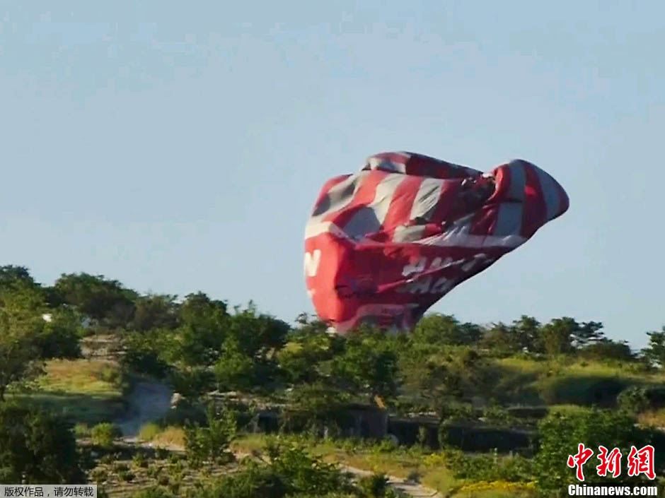 Une montgolfière s'écrase en Turquie, deux morts et 23 blessés