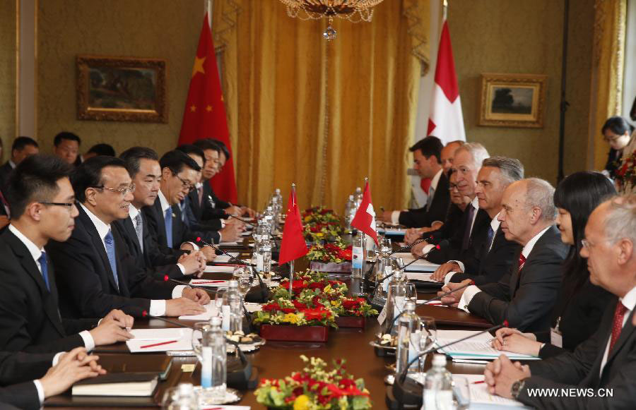 Le Premier ministre chinois souhaite une relation sino-suisse tout en respectant l'esprit d'innovation et la coopération pragmatique 
