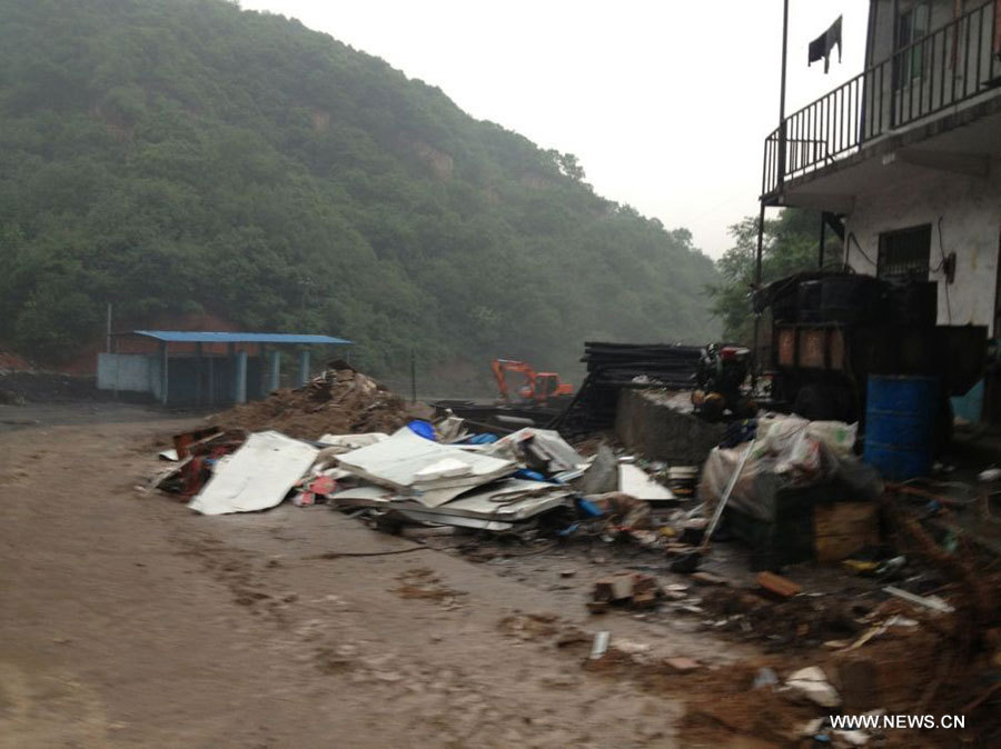 Chine: sept morts dans un glissement de terrain au Shaanxi (4)