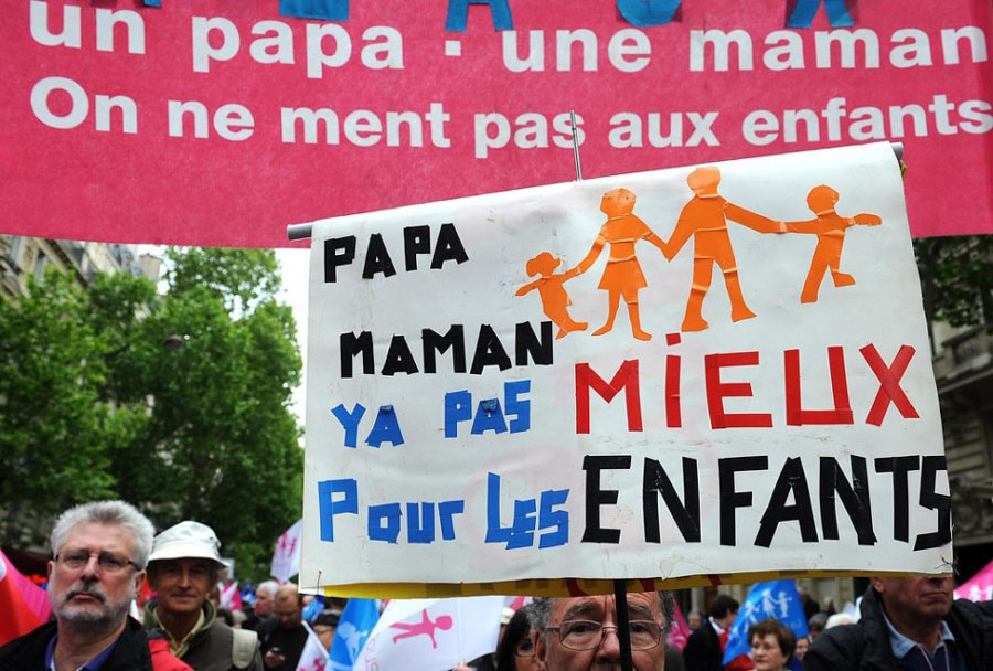 La manifestation contre le mariage homosexuel a rassemblé à Paris 150 000 personnes 
