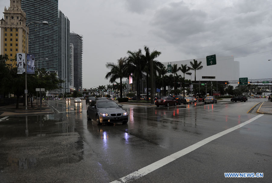 La première tempête tropicale en Atlantique a touché terre en Floride (2)