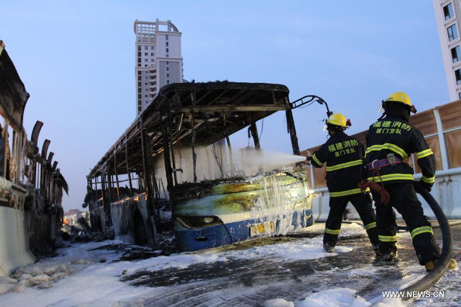 Chine : 47 morts dans l'incendie d'un bus à Xiamen (5)