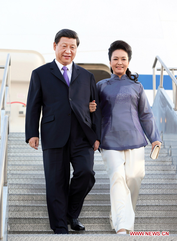 Le président chinois arrive en Californie pour le sommet sino-américain (2)