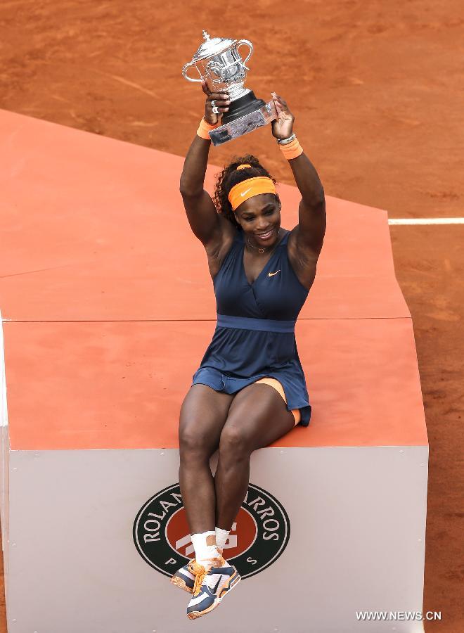 Tennis : Serena Williams bat Maria Sharapova et remporte à nouveau le tournoi de Roland-Garros (7)