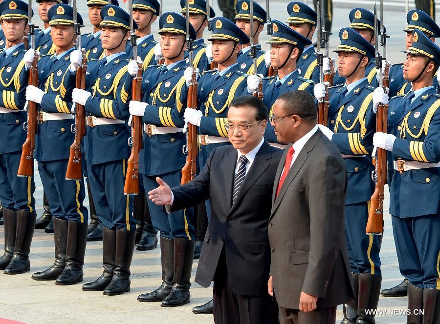 Le Premier ministre chinois s'entretient avec son homologue éthiopien sur le renforcement des relations
