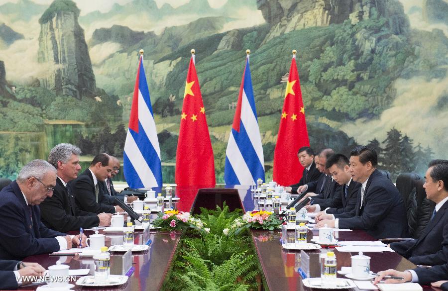 Xi Jinping rencontre le premier vice-président du Conseil d'Etat et du Conseil des ministres de Cuba (3)