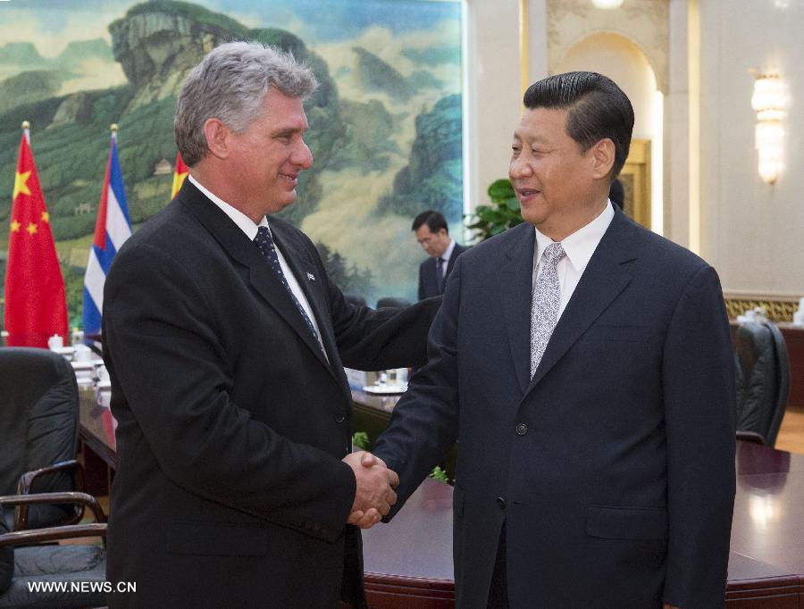 Xi Jinping rencontre le premier vice-président du Conseil d'Etat et du Conseil des ministres de Cuba (2)