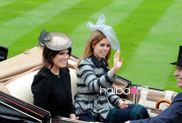 Défilé de chapeaux au Royal Ascot de Londres (17)