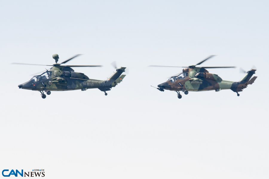 Salon du Bourget 2013 : des Tigre français et allemands s'affrontent dans les airs (3)