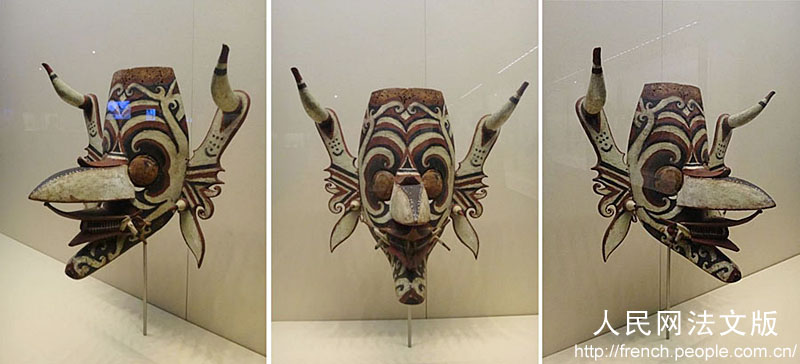 Un masque Hudoq en bois polychrome léger des ethnies Bahau et Busang d'Indonésie