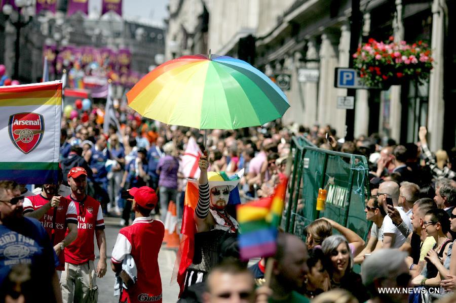 EN IMAGES: La Gay Pride rassemble un grand nombre de personnes à Londres (5)