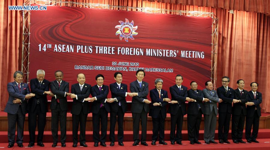 La Chine appelle à plus de coopération entre l'ASEAN et la Chine, le Japon et la Corée du Sud (4)