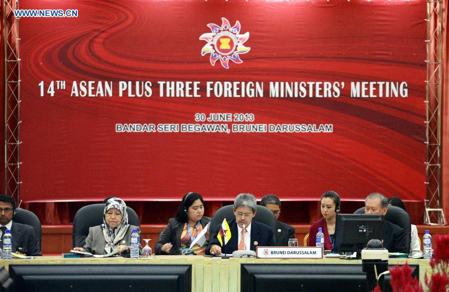 La Chine appelle à plus de coopération entre l'ASEAN et la Chine, le Japon et la Corée du Sud (3)