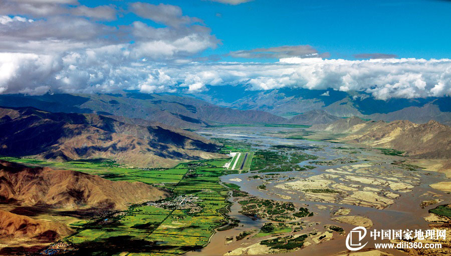 Chine : le plateau tibétain vu du ciel  (5)