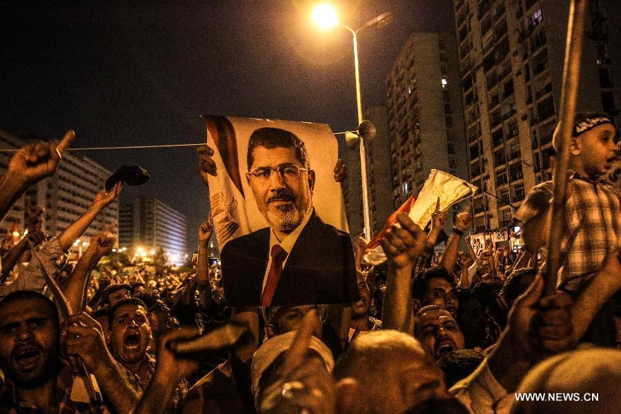 Egypte: manifestations des opposants et des partisans de Morsi à travers le pays (10)