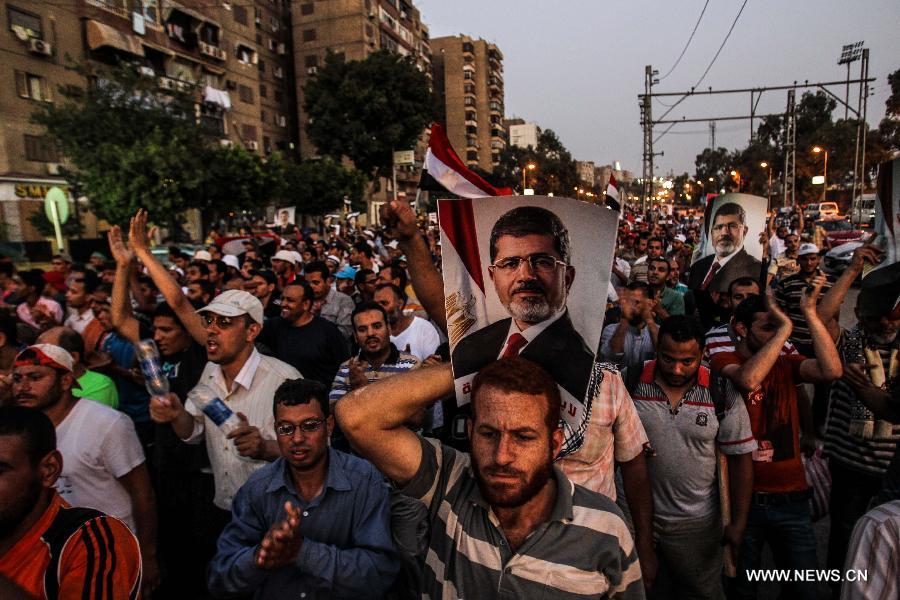 Egypte: manifestations des opposants et des partisans de Morsi à travers le pays (9)