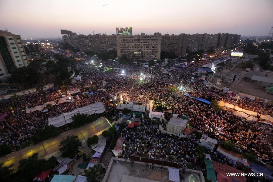 Egypte: manifestations des opposants et des partisans de Morsi à travers le pays (5)