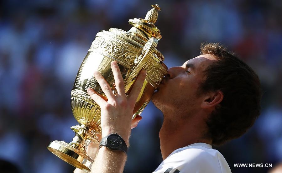 Tennis: Andy Murray remporte son premier titre de Wimbledon