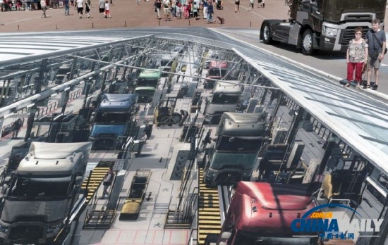 'Un truck de ouf' :un artiste français crée la plus grande œuvre de street art en 3D (3)