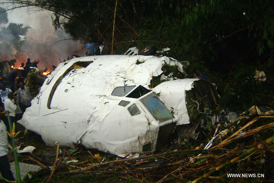 127 personnes ont trouvé la mort dans le crash d'un avion de Hewa Bora à l'aéroport de Bangoka, à Kisangani le 8 juillet 2011. L'accident est survenu aux environs de 15h00 heures locales au moment où il y avait une forte pluie dans la ville.
