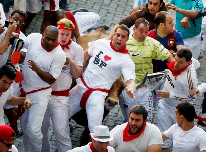 La folie de la San Fermín s'empare de Pampelune (6)