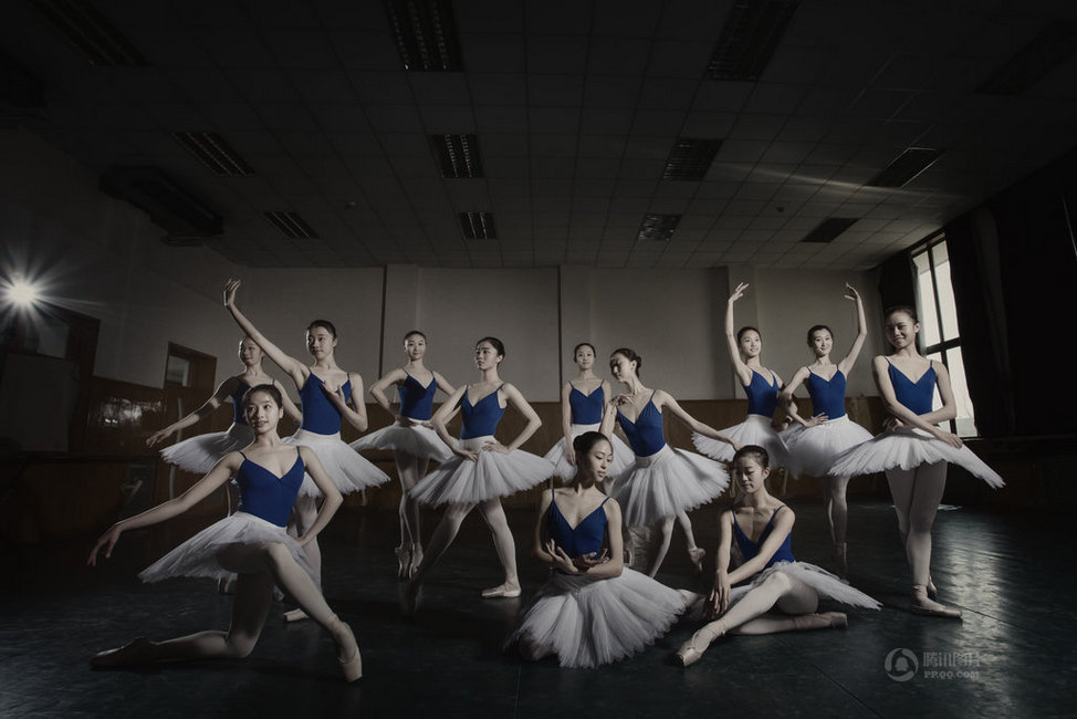 En images: les belles danseuses du ballet de Beijing (2)