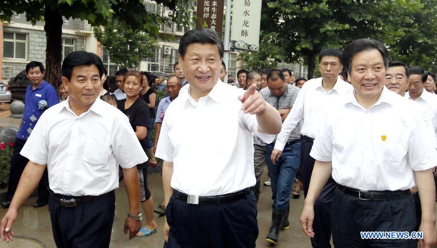 Xi Jinping appelle les membres du PCC à maintenir la Chine rouge (6)