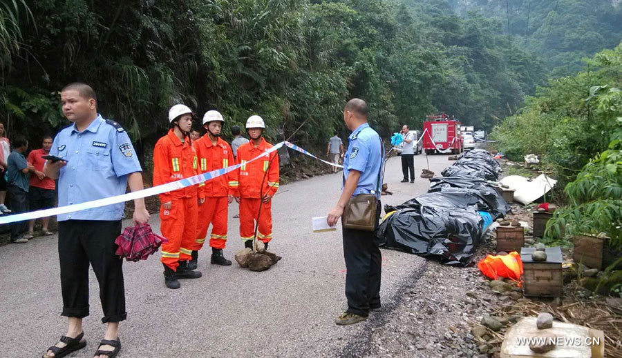 Chine : une inondation tue huit touristes au Guangxi 
