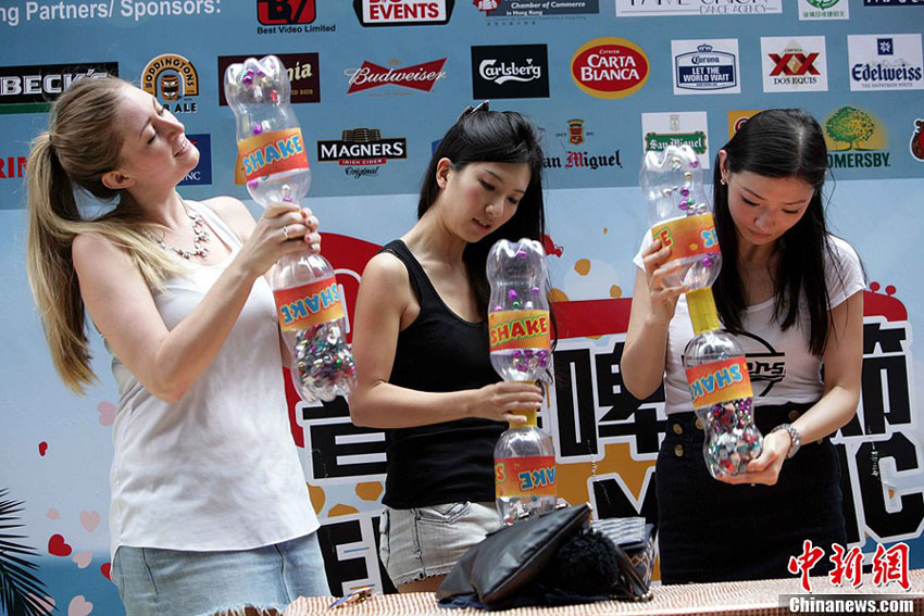 Hong Kong fête la bière et la musique à Lan Kwai Fong (3)