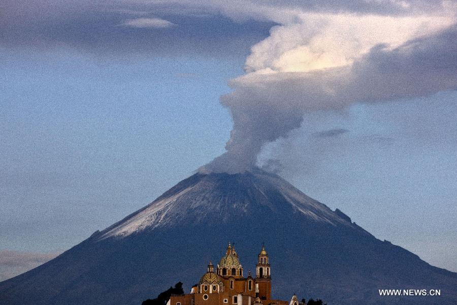 Mexique: le réveil du volcan Popocatepetl (2)