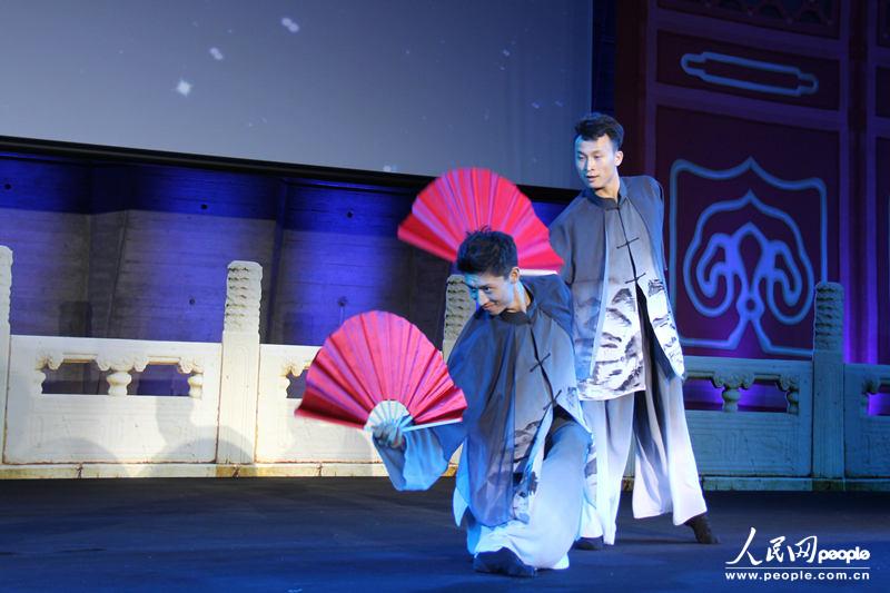 Un spectacle expliquant les Entretiens de Confucius au siège de l'UNESCO (10)