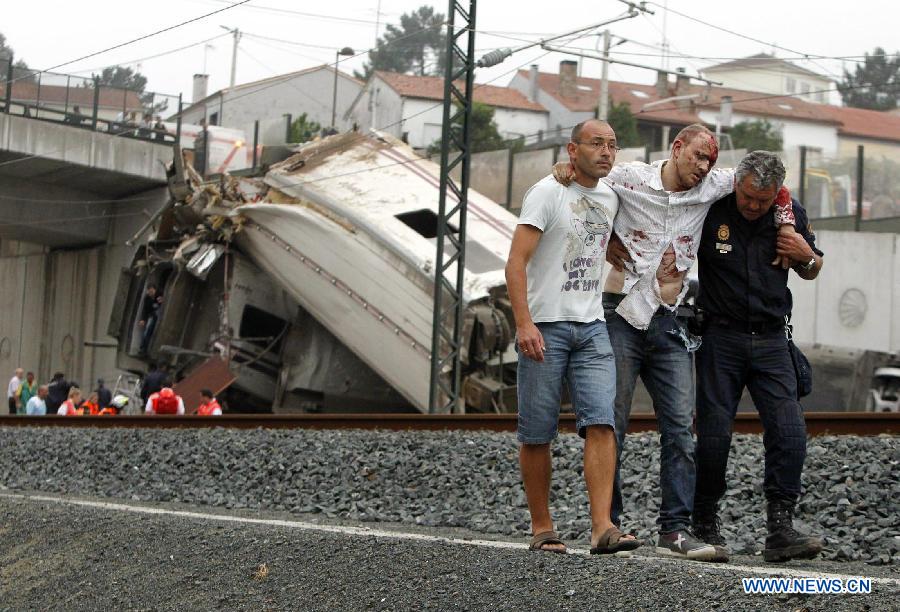 Le bilan du déraillement de train en Espagne s'élève à 78 morts  (3)