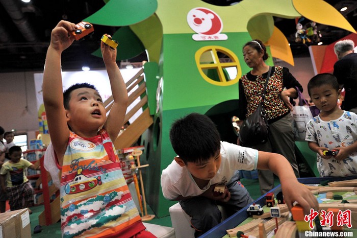 Beijing : ouverture du Salon éducatif du jouet et de l'animation (12)