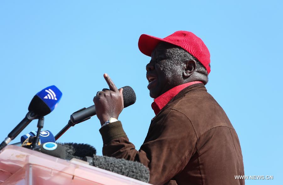 Zimbabwe: Tsvangirai termine sa campagne présidentielle en appelant Mugabe à se retirer