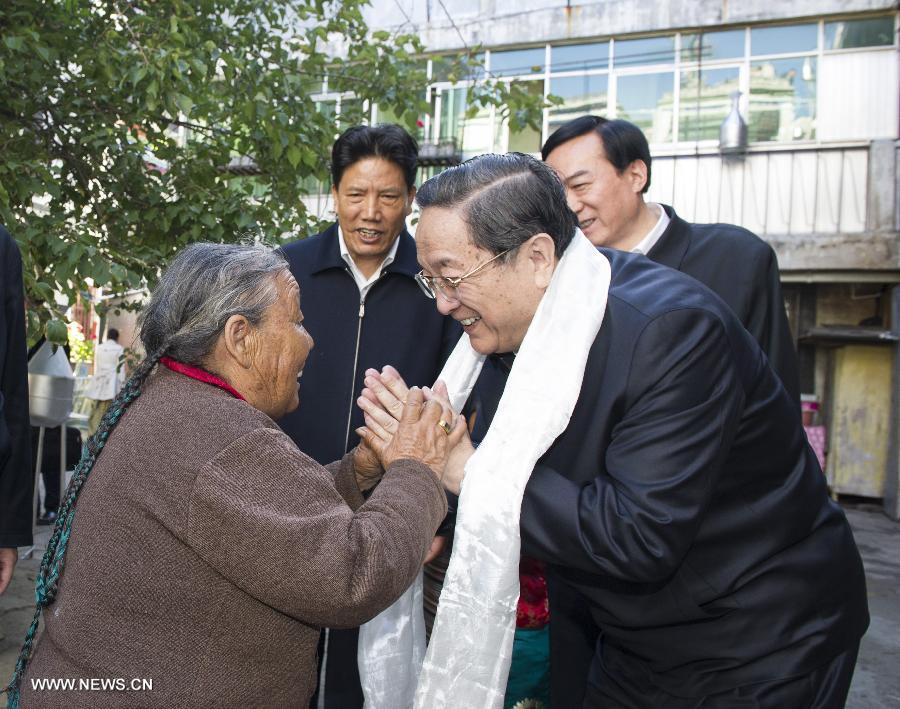 Yu Zhengsheng : le développement est la réponse clé aux questions relatives au Tibet
